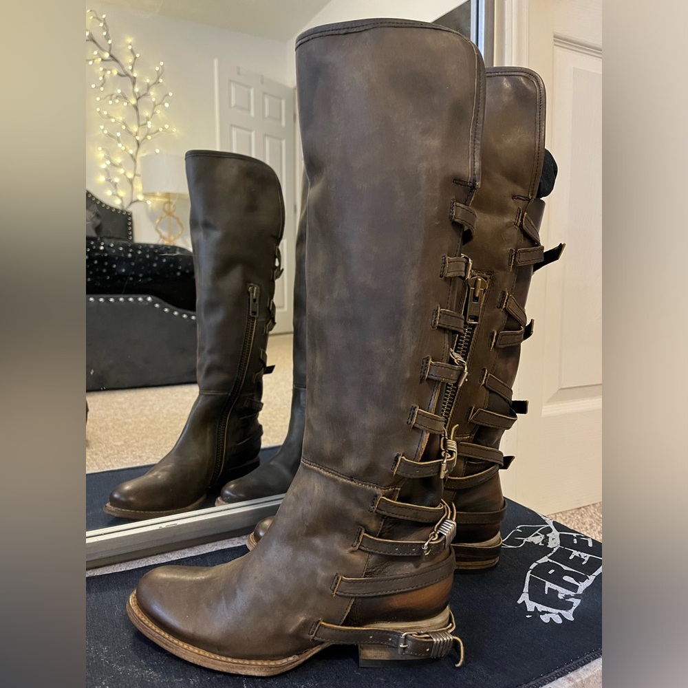 Freebird Waterford Boots Size 7